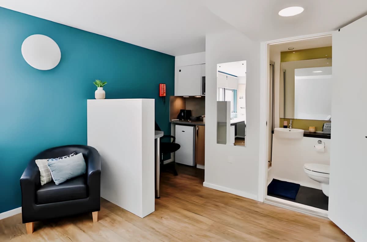 Classic Studio - Limited View