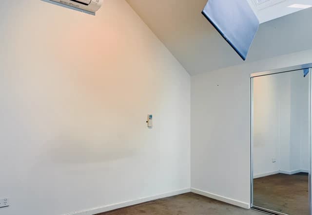 Master Room*205