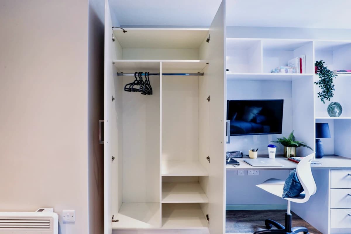 Classic Smaller Studio - Limited View