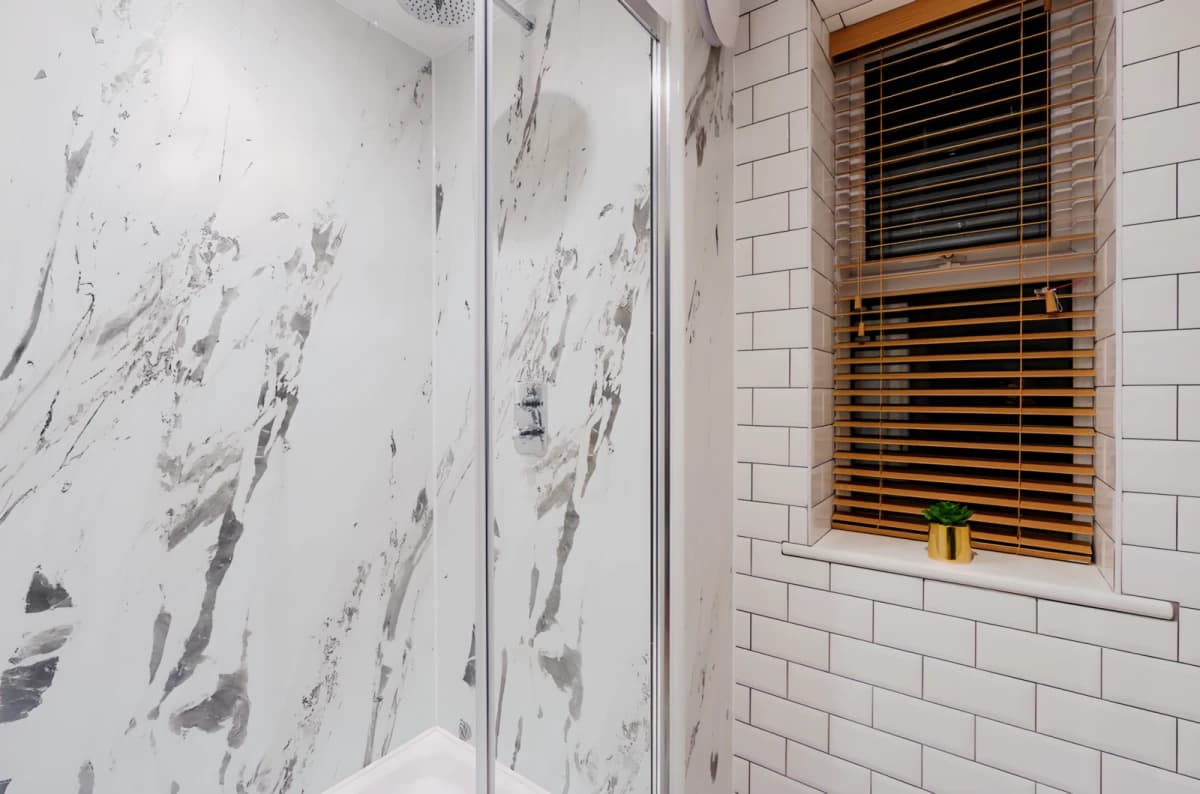 Flat 2, 124 Walter Road