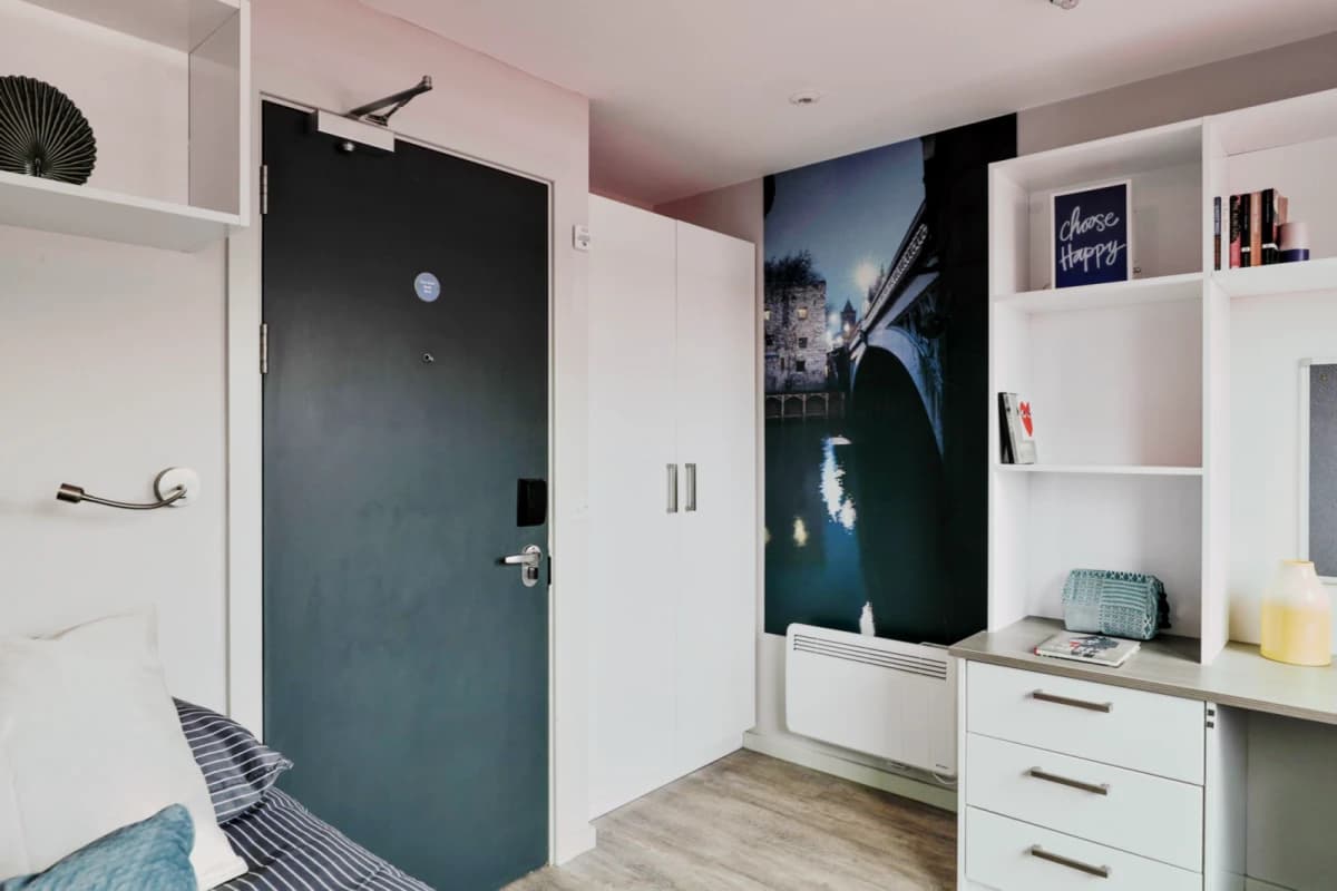 Classic Smaller Studio - Limited View