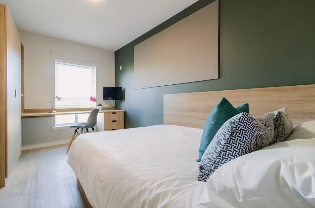 4 Bedrooms 2 bathrooms