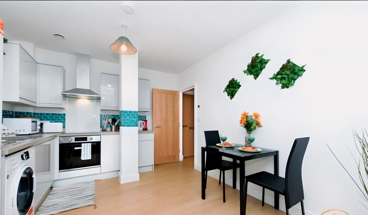 1 bedroom 1 bathrooom