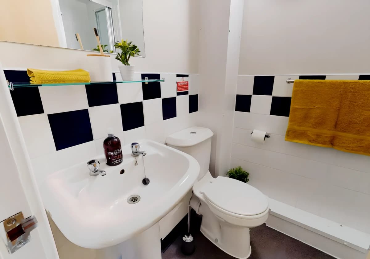 iQ Aspley House image
