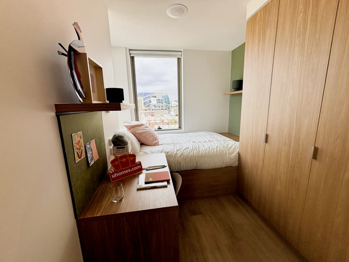 Journal Campus House image