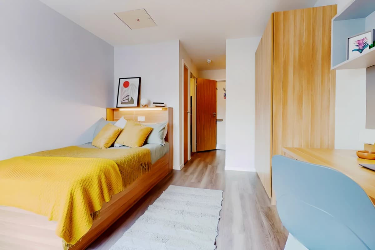 Gob Sterling Court (Wembley) image 3