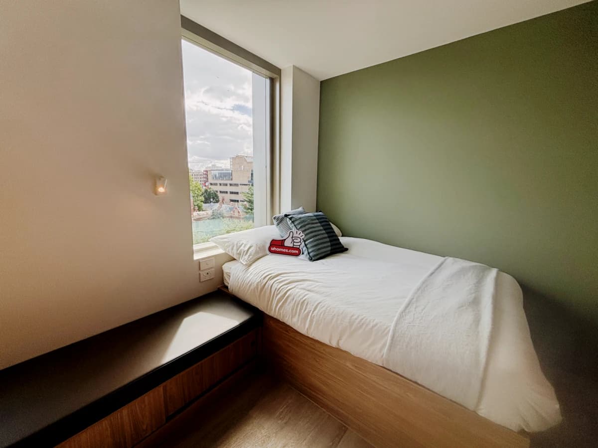 Journal Campus House image