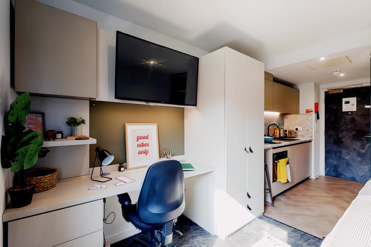 Gob Westminster Residence image 5