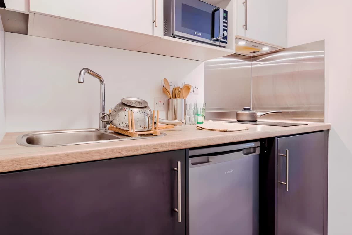 Gob Sterling Court (Wembley) image