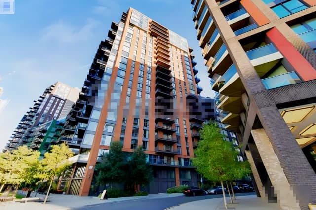 RL-Legacy Building, Viaduct Gardens, SW11