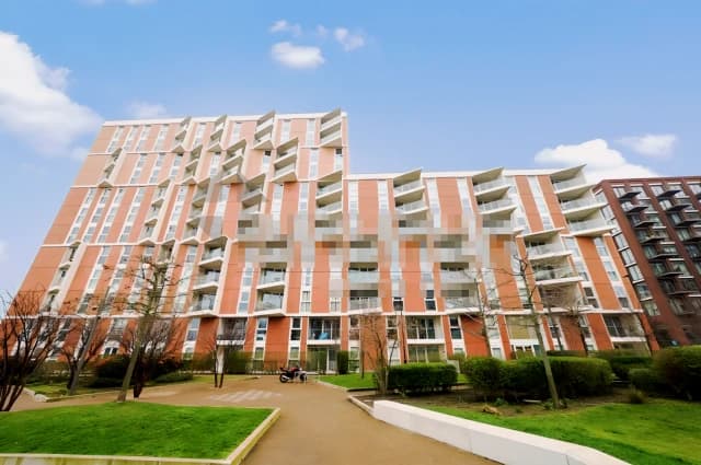 RL-Carrick House, Royal Crest Avenue, E16