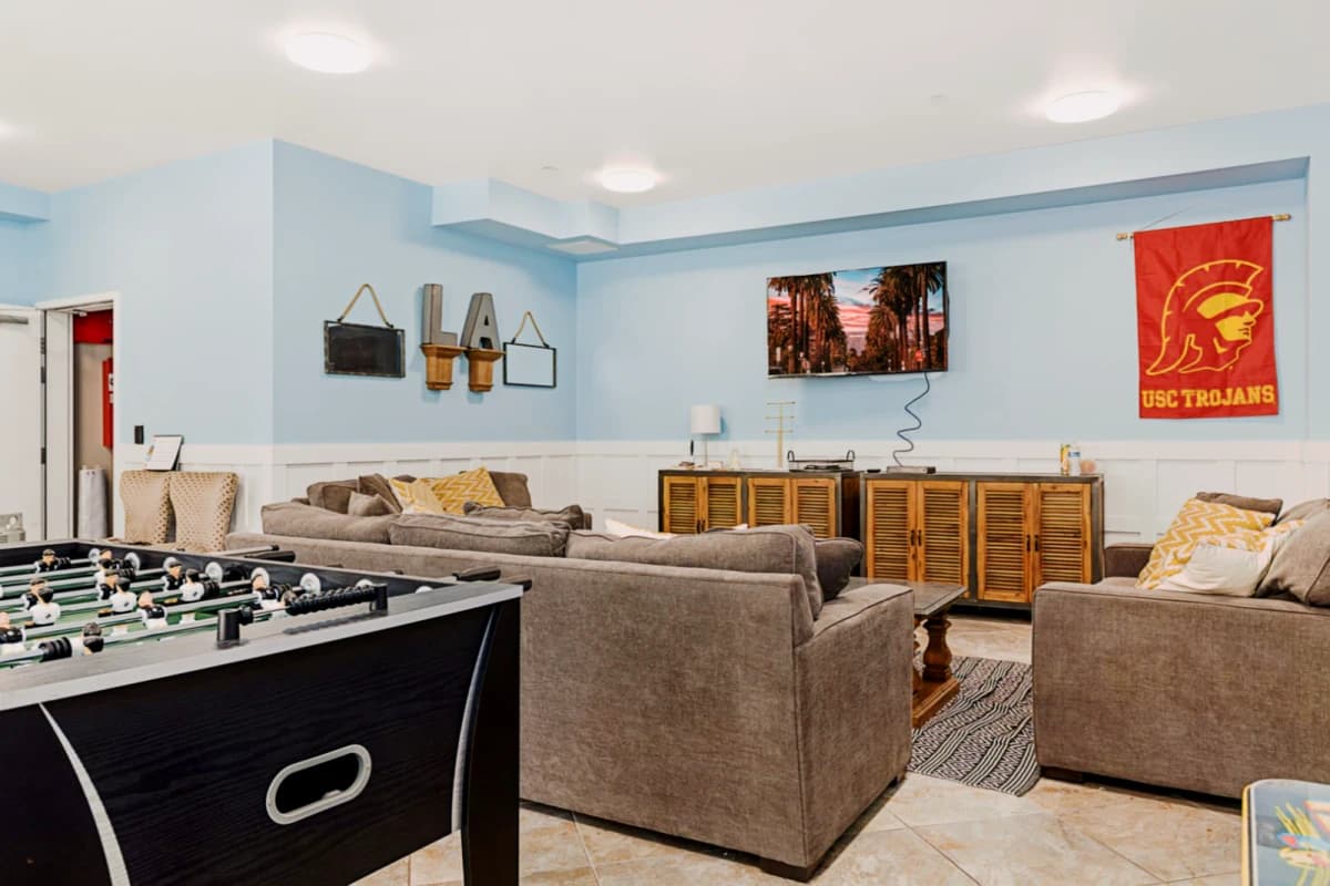 630 West 28th Street image