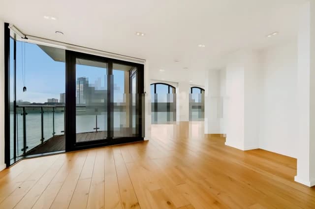 2 Bedroom 3 Bathroom Flat 6