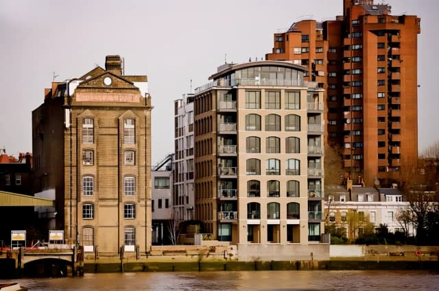 RL-Chelsea Wharf, Lots Road, SW10 image 2