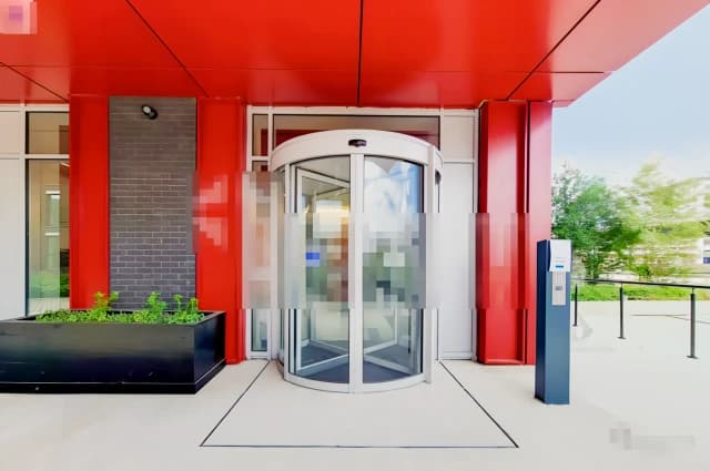 RL-Douglass Tower, Goodluck Hope Walk, E14 image 2