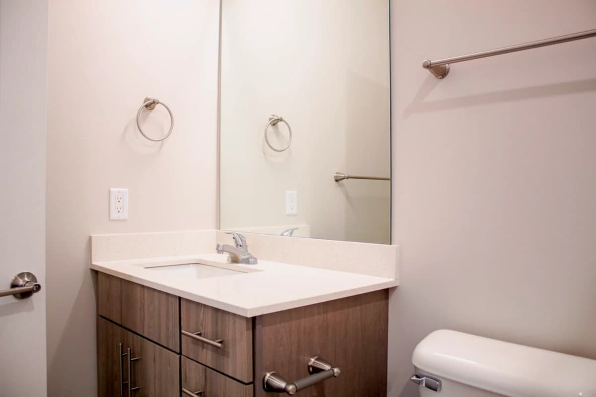 510 E. White Street, Champaign, IL 61820 image