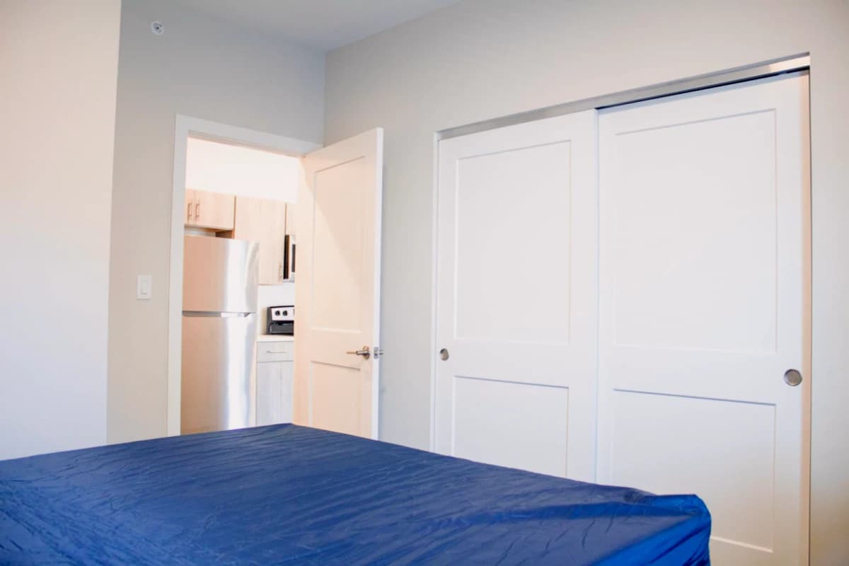 510 E. White Street, Champaign, IL 61820 image