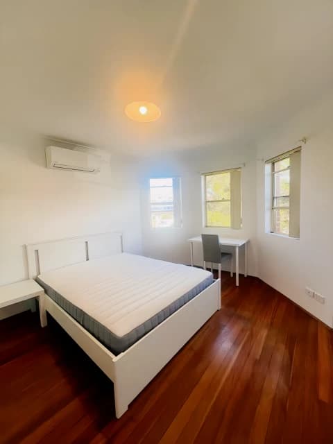 3 bed 1.5 bath Townhouse