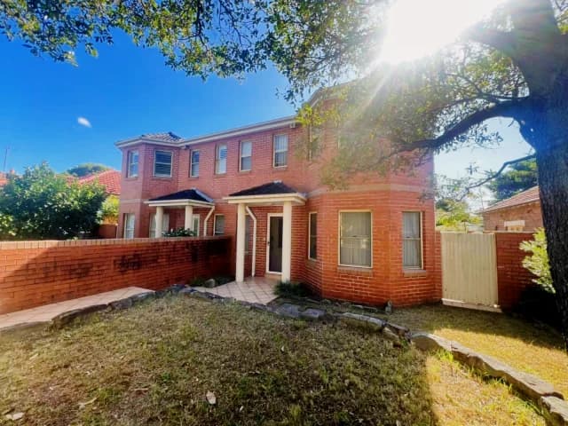 14 Middle St image 2