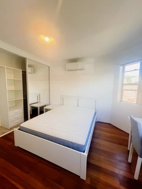 3 bed 1.5 bath Townhouse