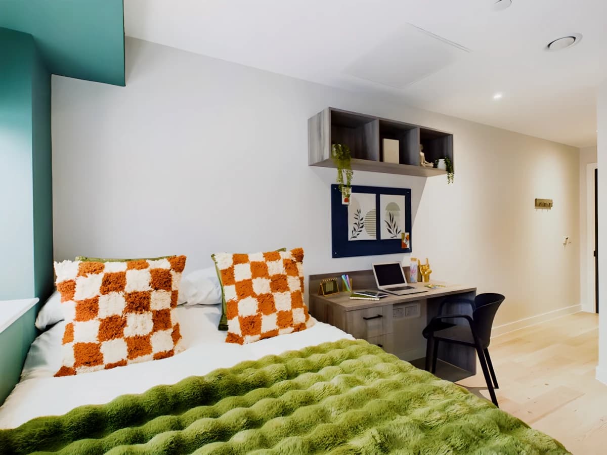 Crown Place image