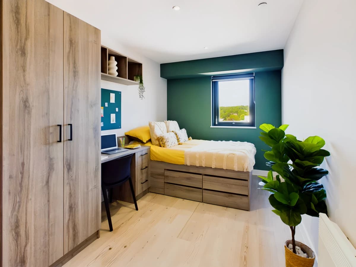 Crown Place image