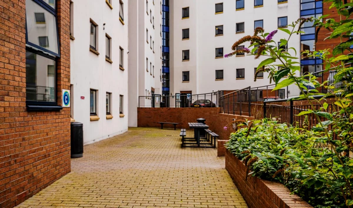 Outdoor Features