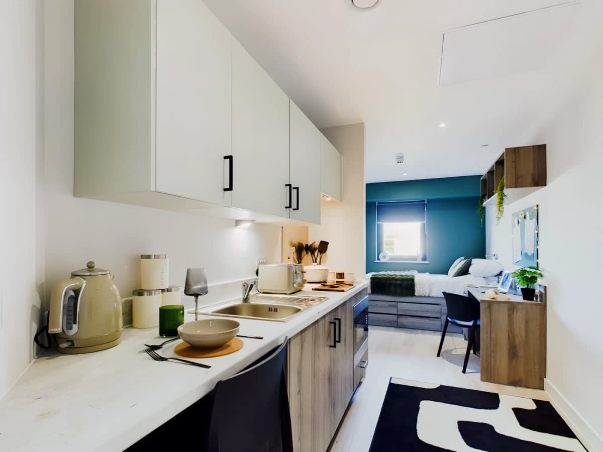 Crown Place image
