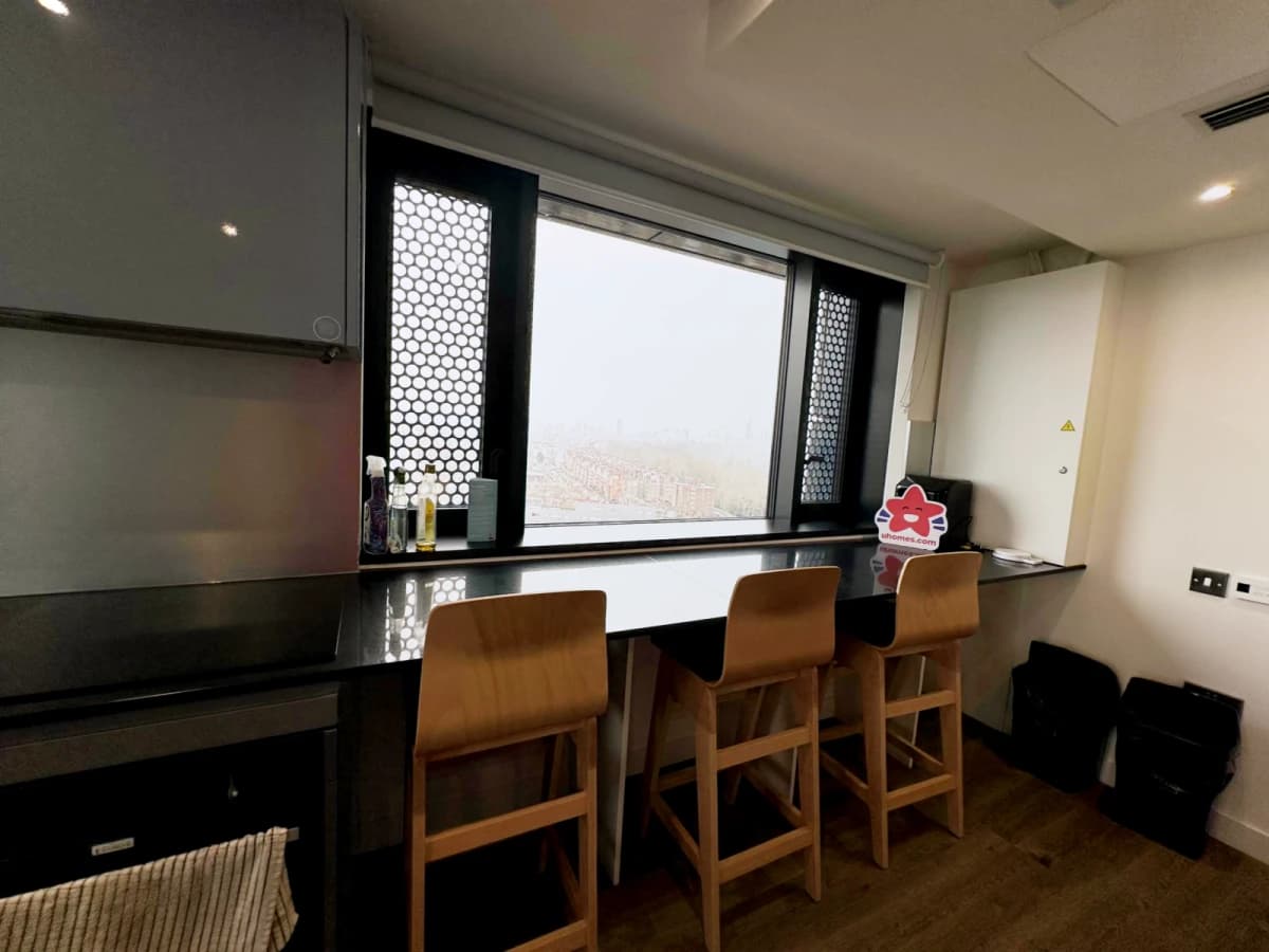 urbanest Battersea image