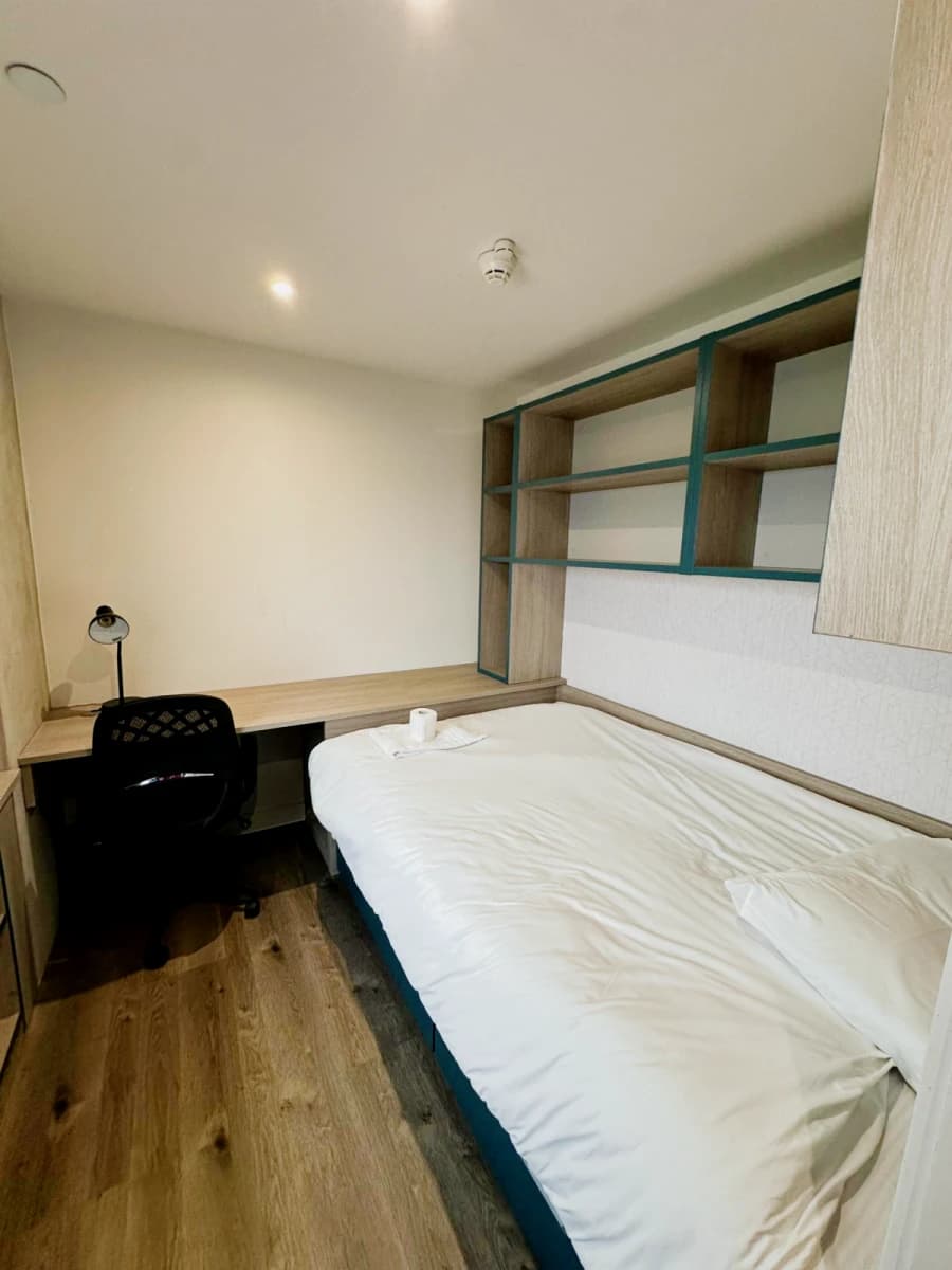 urbanest Battersea image