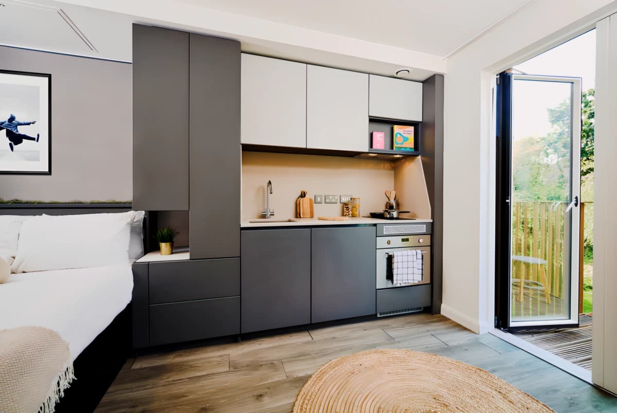 Deluxe