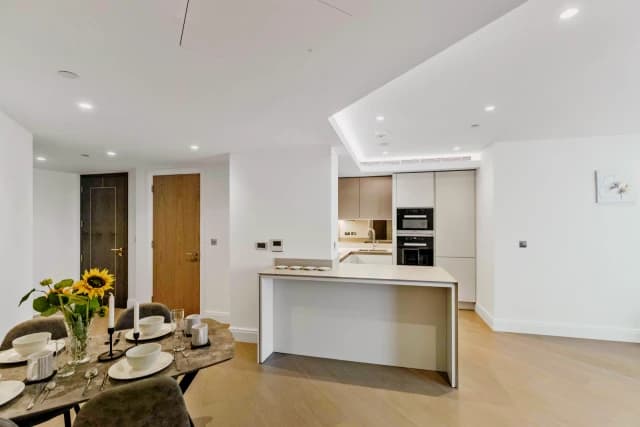 2 Bedroom 2 Bathroom