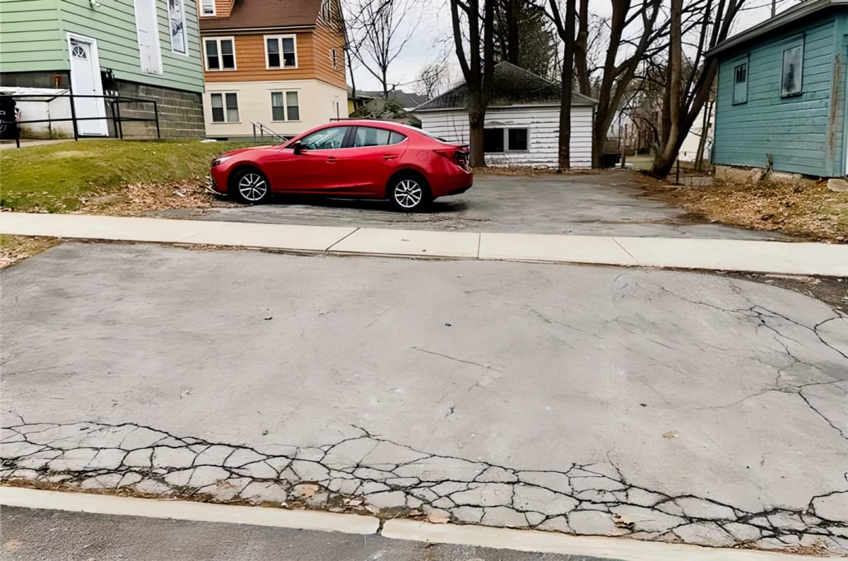 767 Euclid Ave image 2
