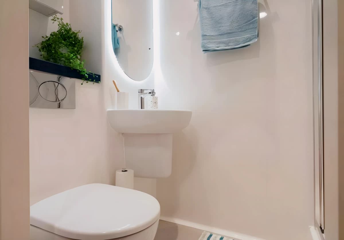 Longwood Place image