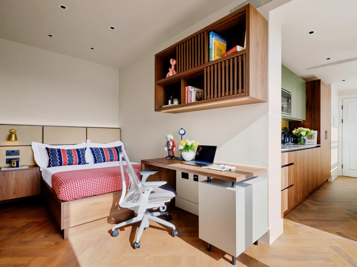 Fifty One London image