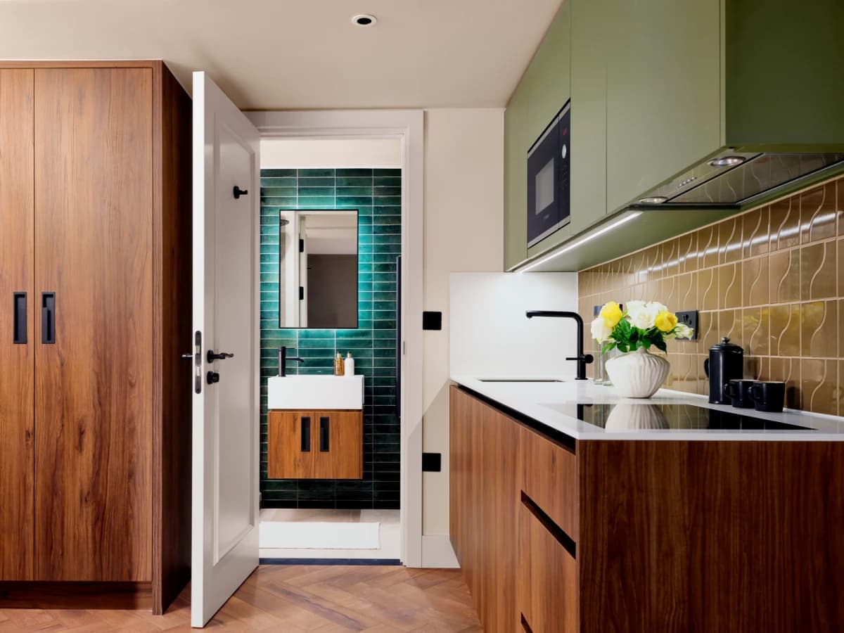 Fifty One London image
