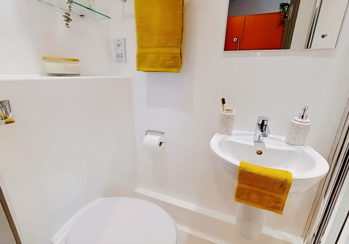 iQ Water Lane House image