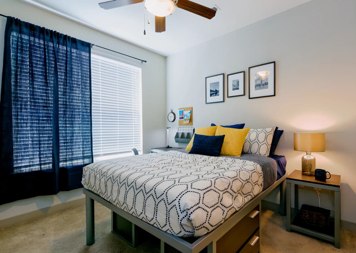 5 Bed 5 Bath E1