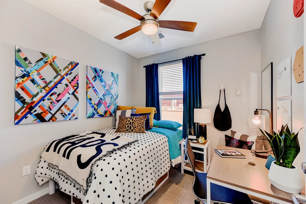 4 Bed 4 Bath D3 Semi-Shared