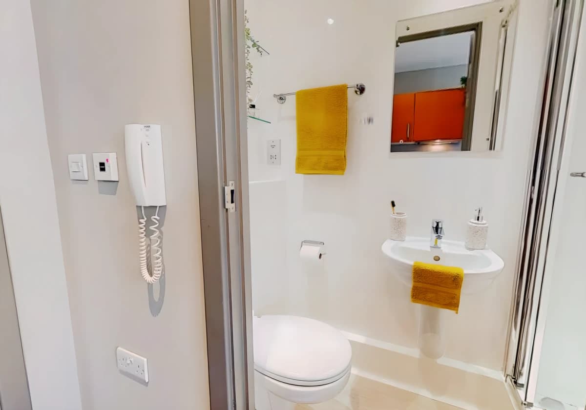 iQ Water Lane House image