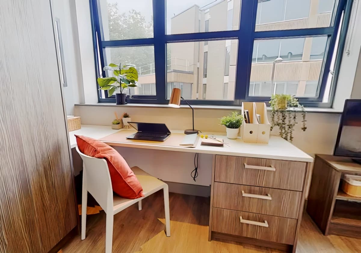 iQ Water Lane House image