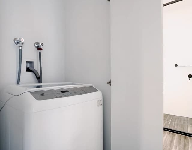 1 Bedroom*3203