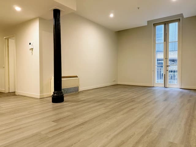392 Little Collins Street