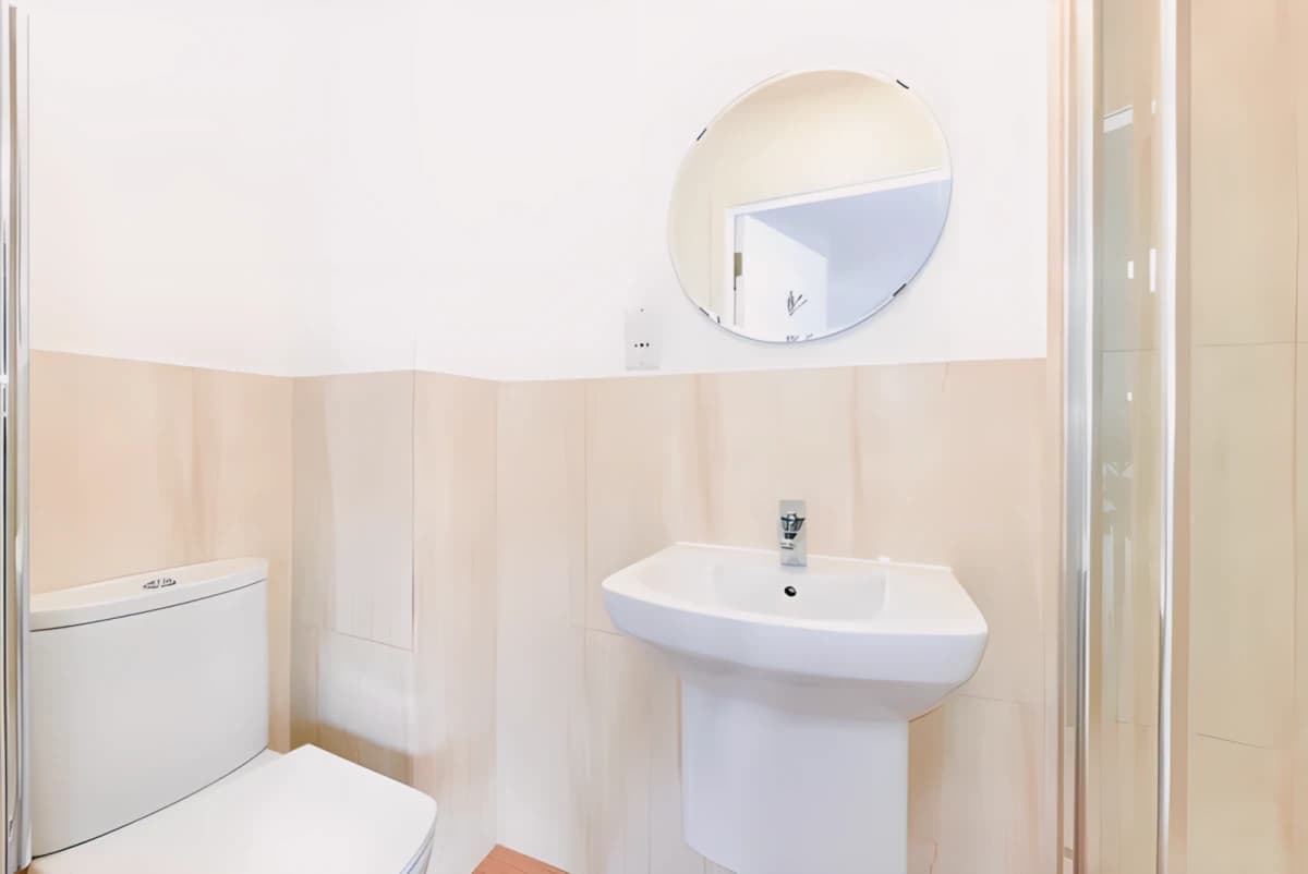 En-suite Gold