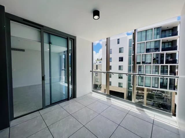 33 George Julius Ave