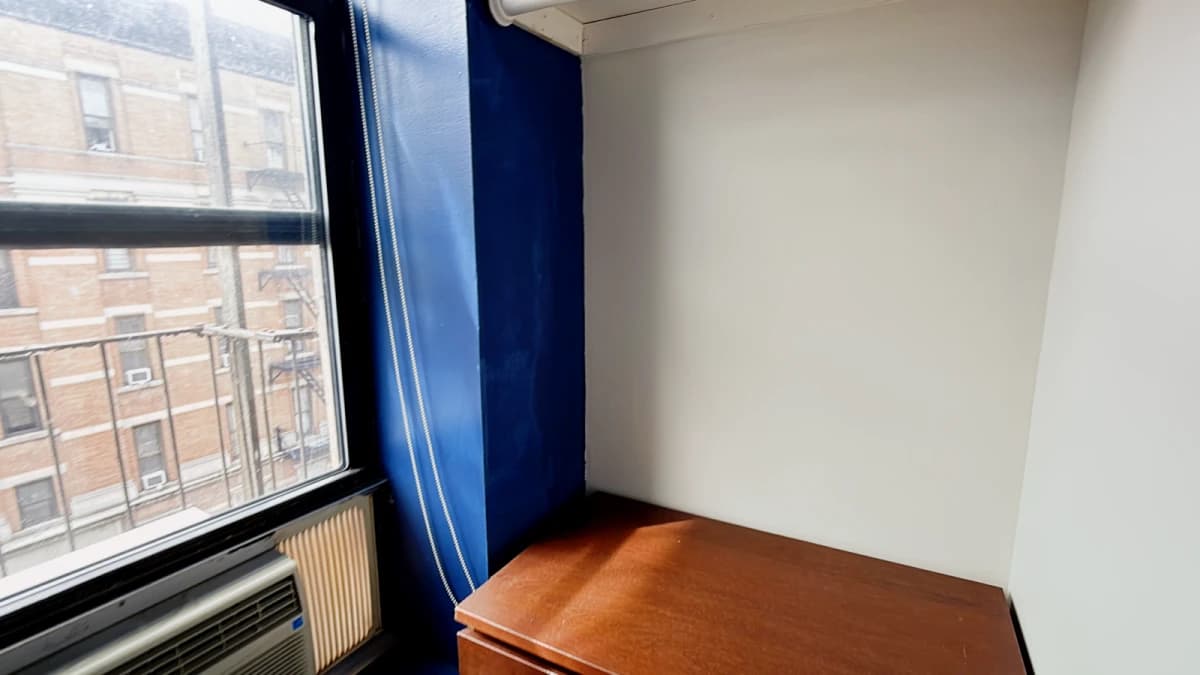 Central Park Apartments NYC image