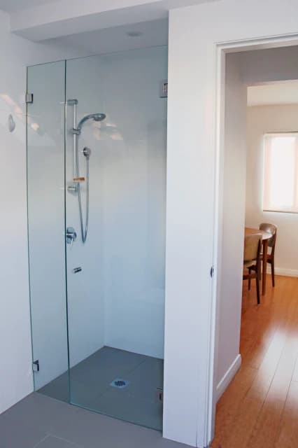 2Bedrooms, 1Bathrooms
