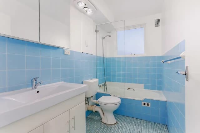 3Bedrooms, 2Bathrooms