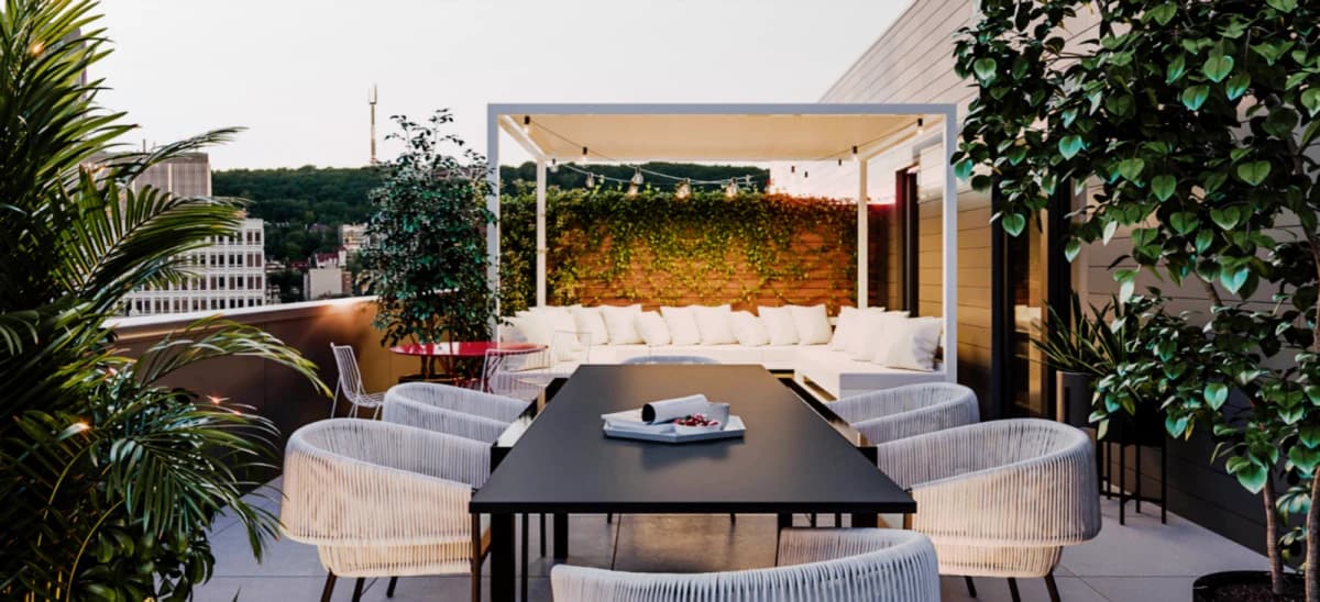Outdoor Features