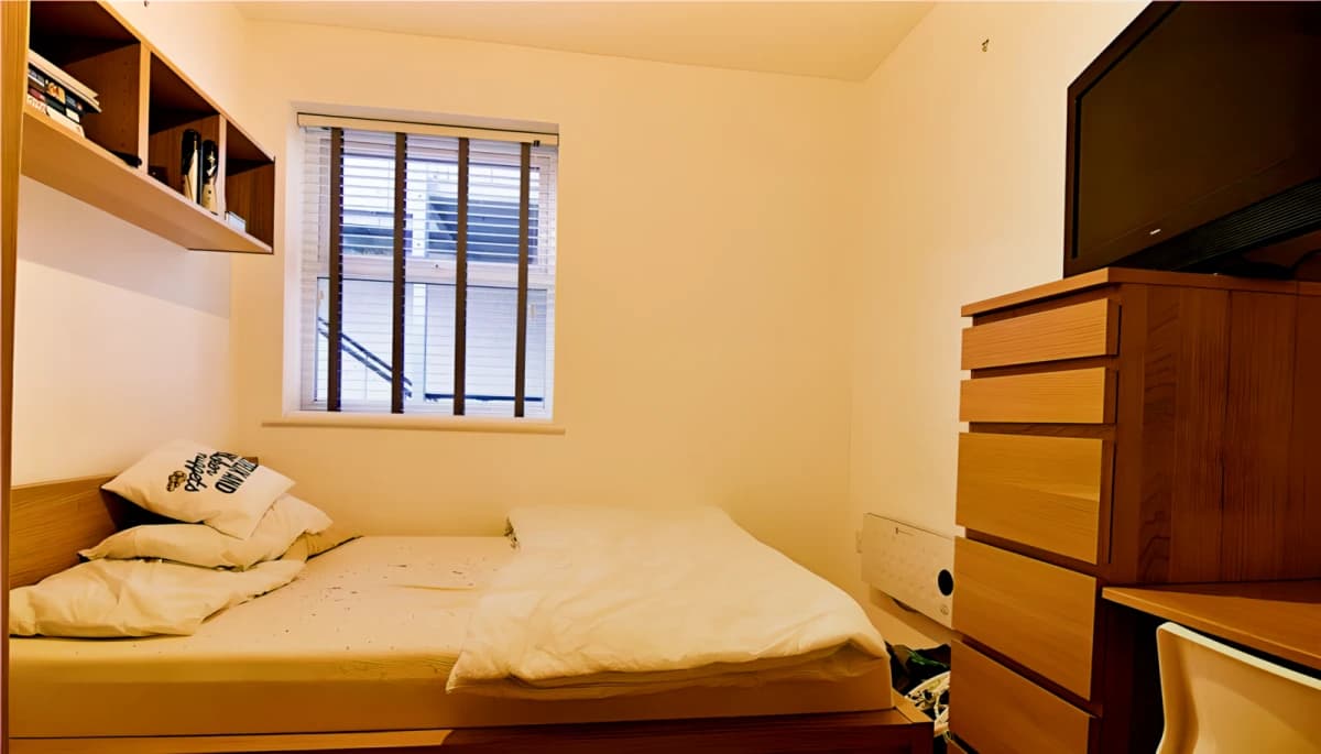 5 Bed 2 Bath